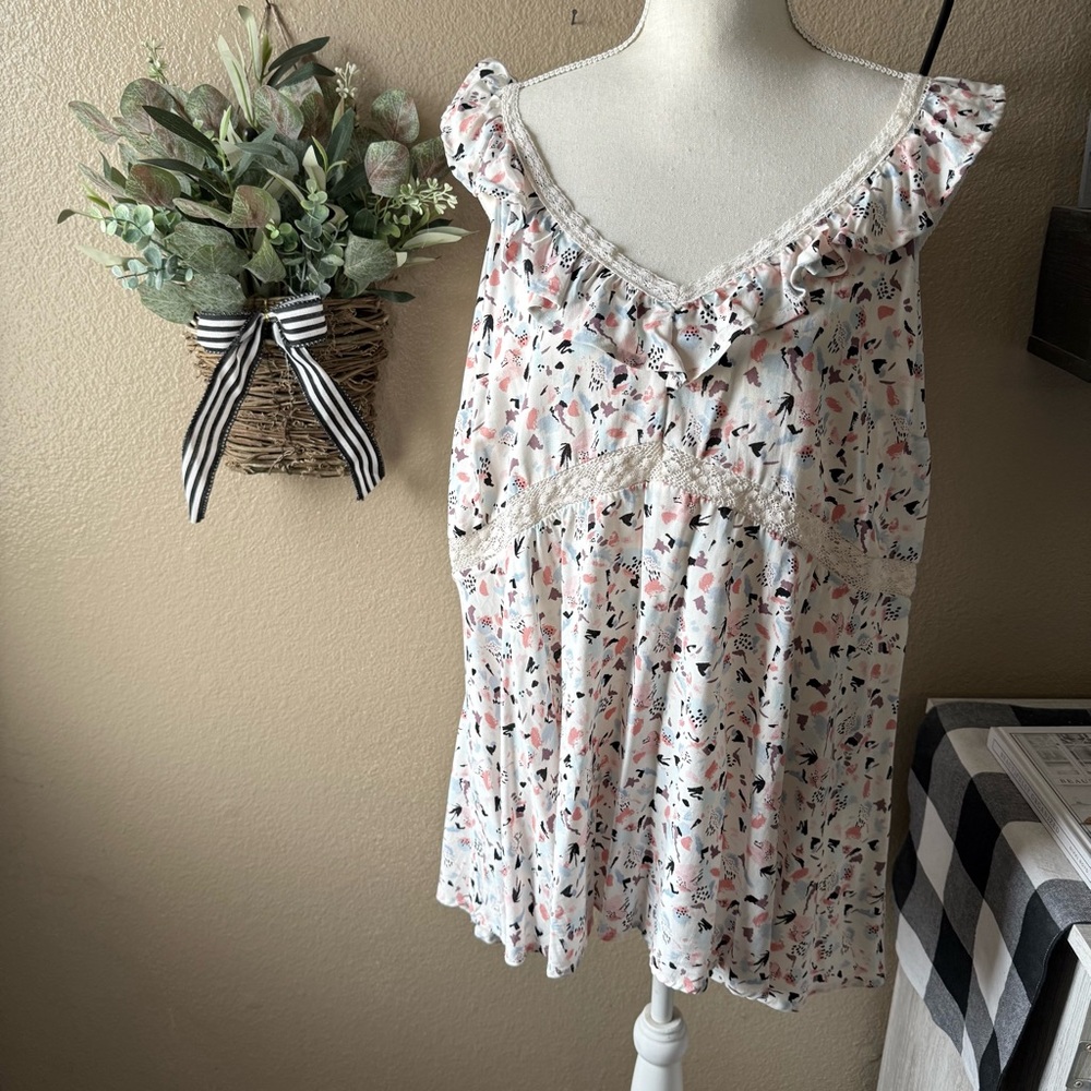 Torrid Woman’s Plus Floral Ruffle Trim Tank Top 2X